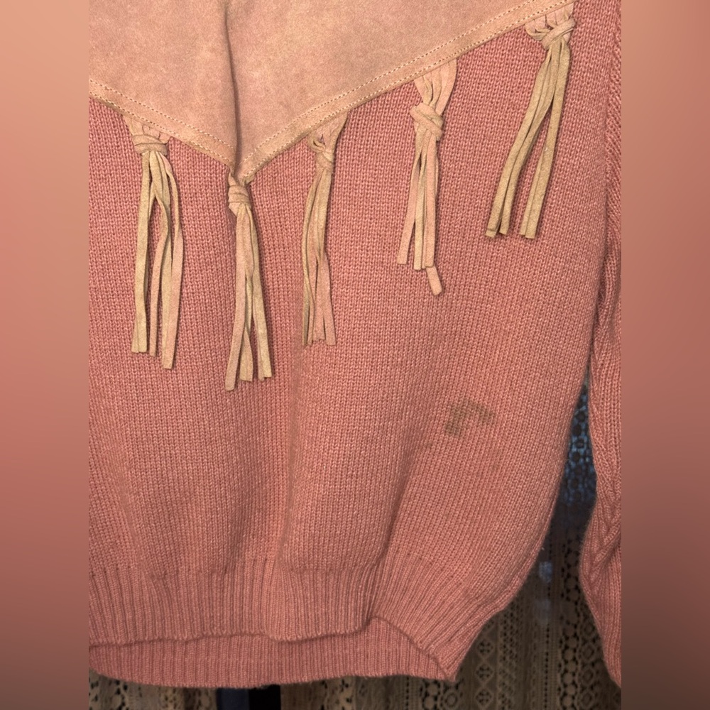 VTG Pioneer Wear Women's V-Neck Sweater Tassels - Picture 2 of 7